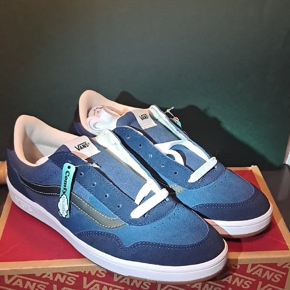 Vans Blue Sneakers Classic Low-Top Design - Picture 4 of 8